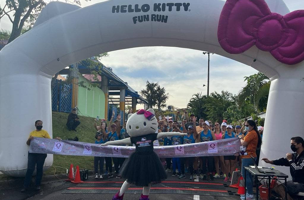 Parque Diversiones celebró la I Edición de la carrera Hello Kitty Fun Run en un ambiente lleno de familias y mucha alegría