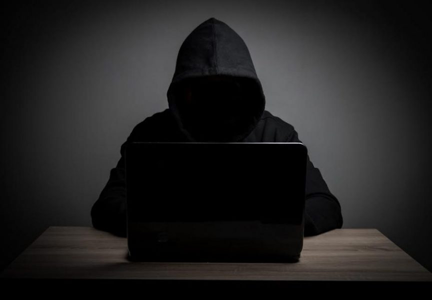 ¿Sabes cómo proteger de fraude cibernético a nuestros adultos mayores? Aquí te dejamos 5 consejos