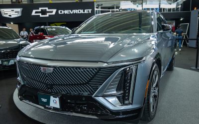 Cadillac comienza la preventa de su primer auto eléctrico en Costa Rica durante Expomóvil