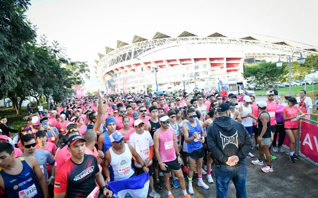 La Sabana se vistió de rosa en señal de solidaridad y esperanza