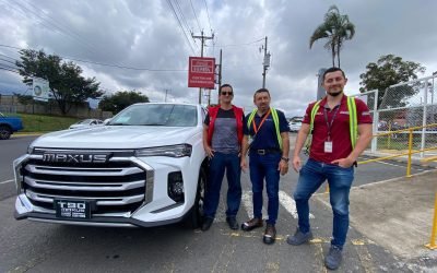 Coca-Cola FEMSA refuerza su flota en Costa Rica con la adquisición de 11 pick up 100% eléctricos