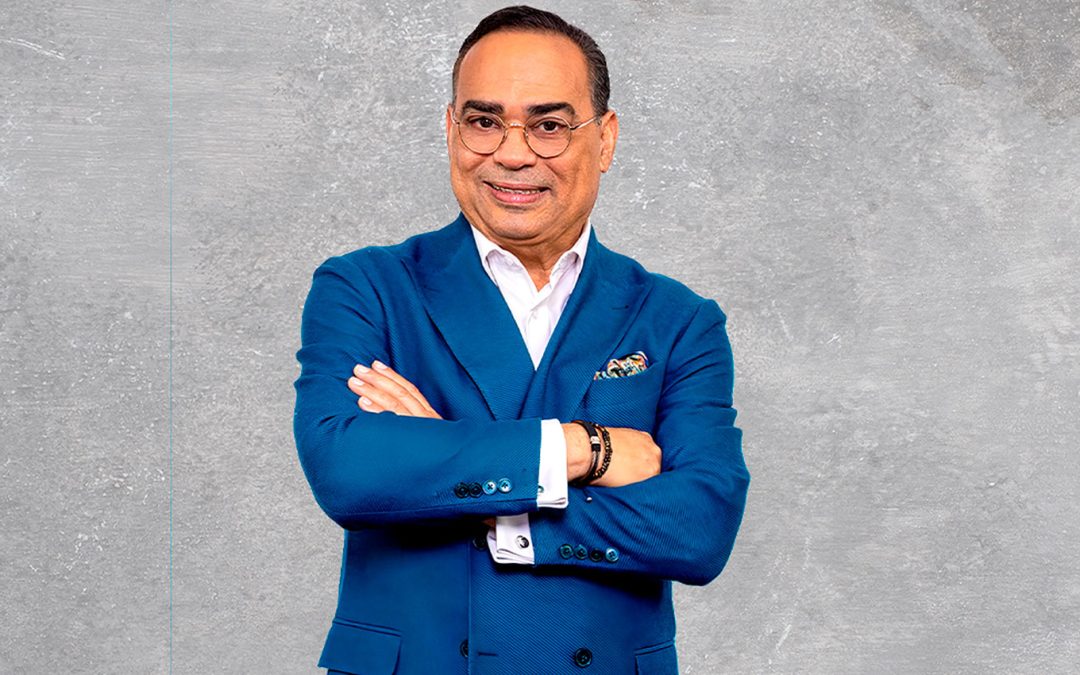 GILBERTO SANTA ROSA LE CANTARÁ 3 HORAS AL PÚBLICO TICO