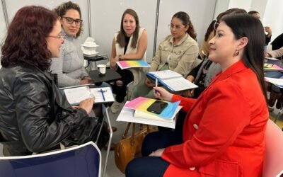 83 mujeres se gradúan del Programa  Mujer Emprendedora Coopecaja 2024