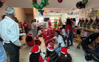 Walmart llevó la magia de la navidad a niños de Pavas y Atenas