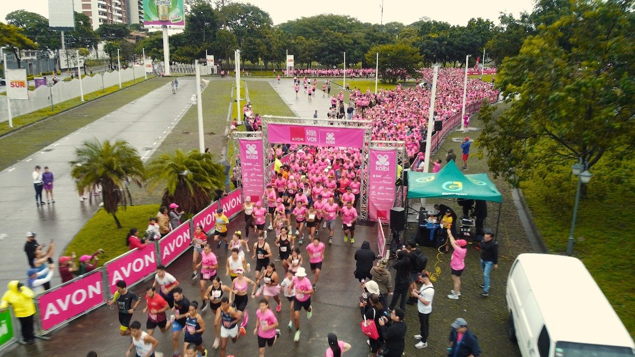 La Carrera y Caminata contra el cáncer de mama reunió a miles de ...
